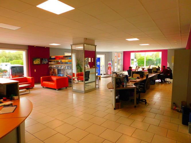 dealer showroom